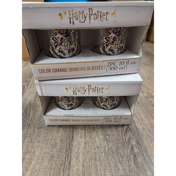 Harry Potter Hogwarts Crest Color Changing 10oz Drinking Glasses In Box Set Of 4 - Picture 1 of 4